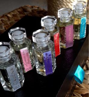 Idée cadeau de dernière minute ... Coffret parfumé de l'Artisan parfumeur ! Idée cadeau de dernière minute ... Coffret parfumé de l'Artisan parfumeur !