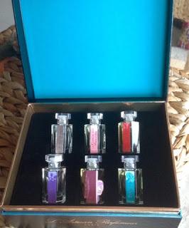 Idée cadeau de dernière minute ... Coffret parfumé de l'Artisan parfumeur ! Idée cadeau de dernière minute ... Coffret parfumé de l'Artisan parfumeur !
