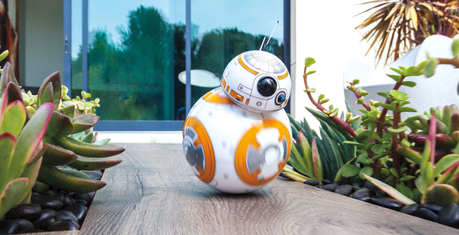 BB-8, le robot droïde de Star Wars qui fait le buzz BB-8, le robot droïde de Star Wars qui fait le buzz