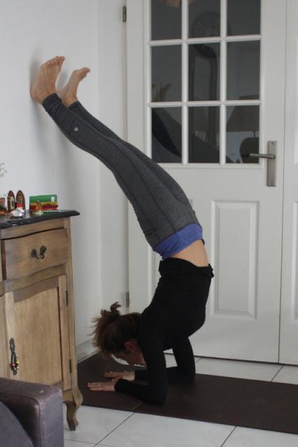 Retrouver son corps après bébé... Mes progrès en Yoga: les postures inversées Retrouver son corps après bébé... Mes progrès en Yoga: les postures inversées