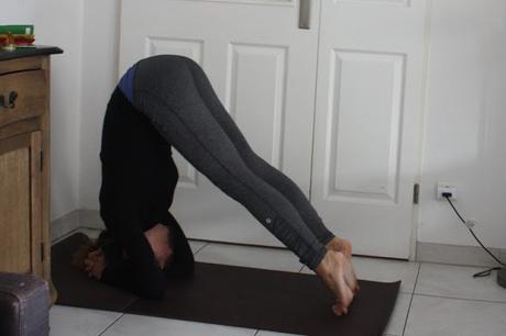 Retrouver son corps après bébé... Mes progrès en Yoga: les postures inversées Retrouver son corps après bébé... Mes progrès en Yoga: les postures inversées