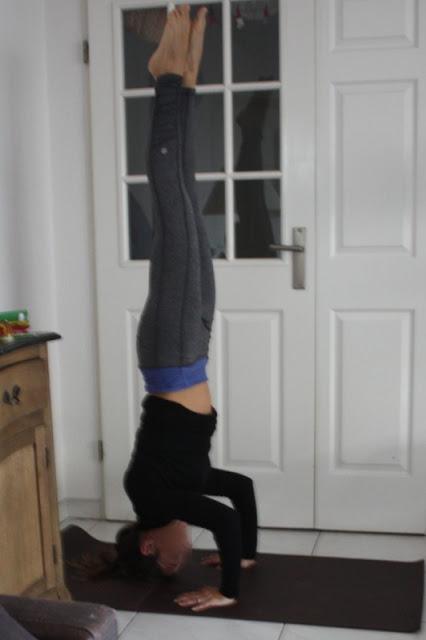 Retrouver son corps après bébé... Mes progrès en Yoga: les postures inversées Retrouver son corps après bébé... Mes progrès en Yoga: les postures inversées