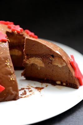 Irrésitible dôme de mousse au chocolat (recette de P. Conticini) Irrésitible dôme de mousse au chocolat (recette de P. Conticini)