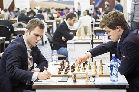 Ronde 3 : le champion du monde d'échecs Magnus Carlsen affrontait le talentueux maître international Daniil Yuffa (2504) - Photo © Katerina Savina