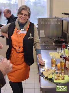 Un cocktail avec le calvados Père Malgoire et ses amuse-bouches Un cocktail avec le calvados Père Malgoire et ses amuse-bouches