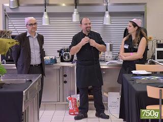 Un cocktail avec le calvados Père Malgoire et ses amuse-bouches Un cocktail avec le calvados Père Malgoire et ses amuse-bouches