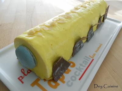 Bûche mangue, vanille & amande Bûche mangue, vanille & amande