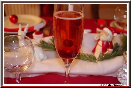 BONNE ANNEE ET ... A VOTRE BONNE SANTE ... kir guignolet-griottines-1282