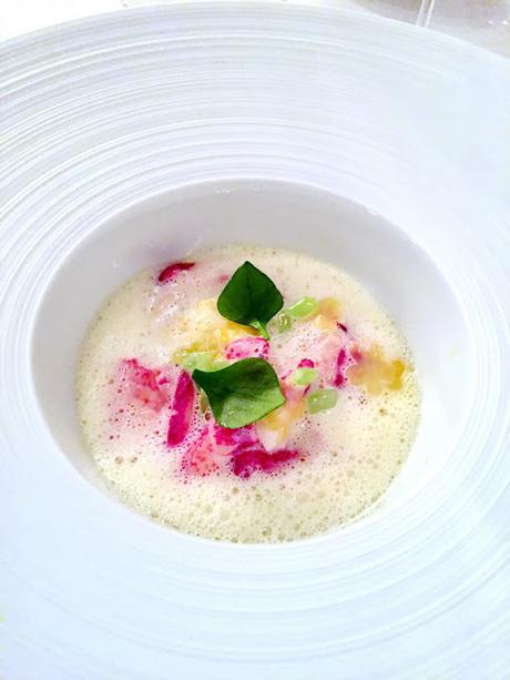 A la table de Peter Knogl, Le Cheval Blanc, à Bâle ! A la table de Peter Knogl, Le Cheval Blanc, à Bâle !