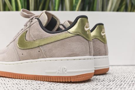 Nike Air Force 1 Low WMNS PRM – String / Metallic Nike Air Force 1 Low WMNS PRM - String / Metallic