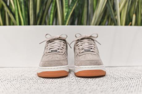 Nike Air Force 1 Low WMNS PRM – String / Metallic Nike Air Force 1 Low WMNS PRM - String / Metallic