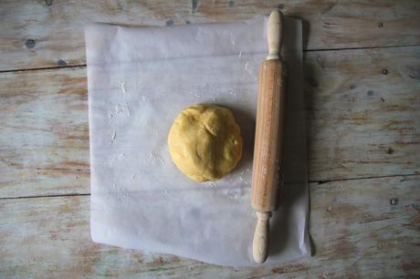 Comment faire une pâte brisée maison en moins de 5 minutes recette en vidéo Comment faire une pâte brisée maison en moins de 5 minutes recette en vidéo