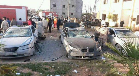 MOUAMMAR KADHAFI. Libye: au moins 50 morts dans un attentat contre un centre d’entraînement de la police MOUAMMAR KADHAFI. Libye: au moins 50 morts dans un attentat contre un centre d’entraînement de la police