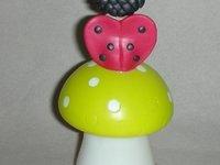 Veilleuse led avec P'tite coccinelle en porcelaine froide Veilleuse led avec P'tite coccinelle en porcelaine froide