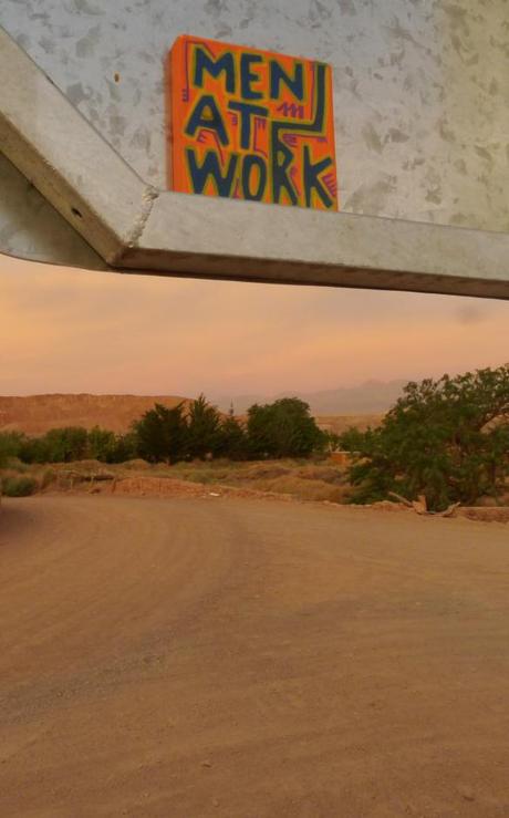 Men at work au Chili Tarek San Pedro de Atacama 2 janv 16 2(1)