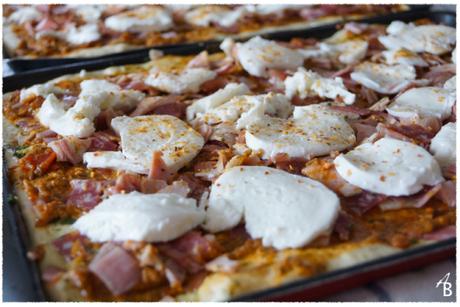 Pizza aux poivrons confits et mozzarella Pizza aux poivrons confits et mozarella 3