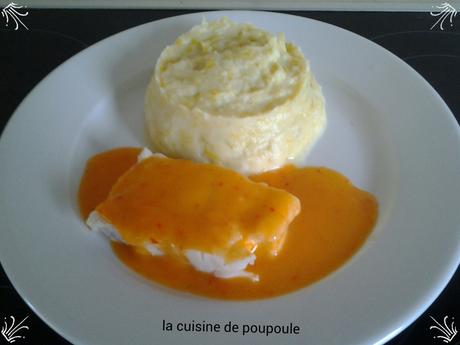 Cabillaud avec sa purée de poireaux et mozza et sa sauce au poivron au thermomix ou sans Cabillaud avec sa purée de poireaux et mozza et sa sauce au poivron au thermomix ou sans