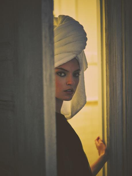 Martha Hunt par Guy Aroch martha-hunt-by-guy-aroch-for-so-it-goes-magazine-fall-winter-2015-folkr-11