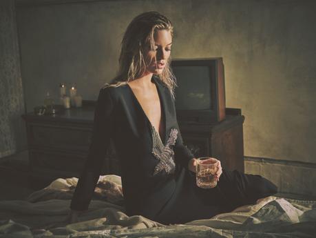 Martha Hunt par Guy Aroch martha-hunt-by-guy-aroch-for-so-it-goes-magazine-fall-winter-2015-folkr-14