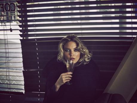 Martha Hunt par Guy Aroch martha-hunt-by-guy-aroch-for-so-it-goes-magazine-fall-winter-2015-folkr-13
