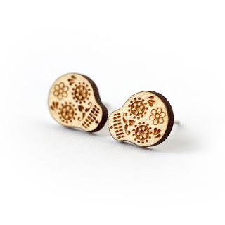 Zoom sur les puces d'oreilles http://www.lesfollesmarquises.com/product/puces-d-oreilles-calaveras
