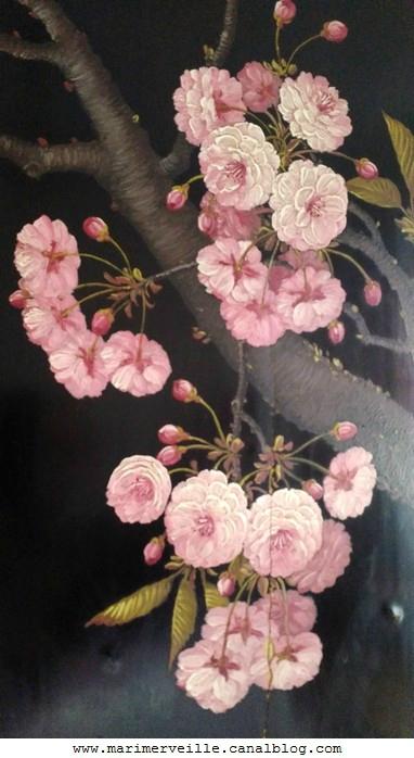 fleurs de cerisiers peintes sur laque - chiné par marimerveille