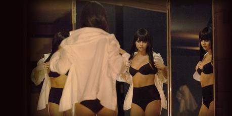 Selena Gomez sexy en lingerie dans le clip ‘Hands To Myself’