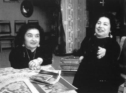 Elisabeth et Perla Moshkowitz, deux jumelles naines du zoo humain de Mengele : elles vont survivre à la libération
