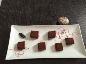 Ganache chocolat au lait et fève tonka Ganache chocolat au lait et fève tonka