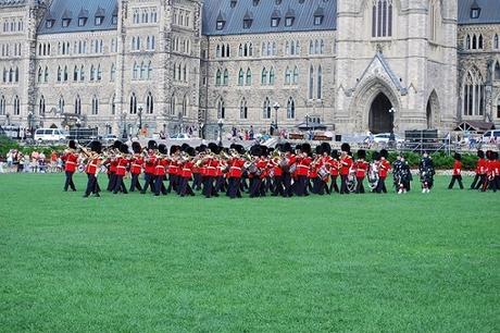 Ontario en famille: Chutes du Niagara, Toronto et Ottawa Ontario en famille: Chutes du Niagara, Toronto et Ottawa