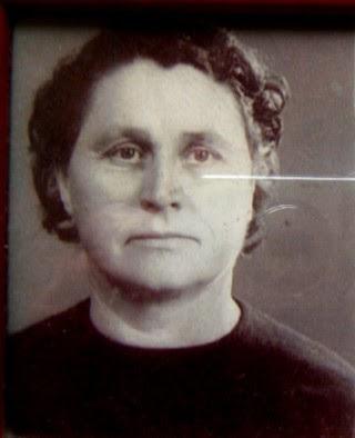 Je tue donc je suis Je tue donc je suis