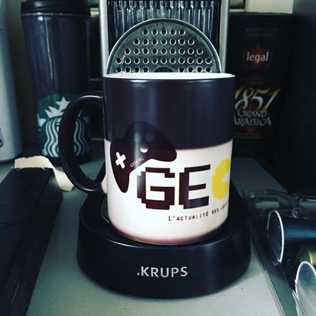 J’ai reçu mon « MUG » recouvert d’une peinture thermo-réactive qui va réagir à la chaleur ! J’ai reçu mon « MUG » recouvert d’une peinture thermo-réactive qui va réagir à la chaleur !