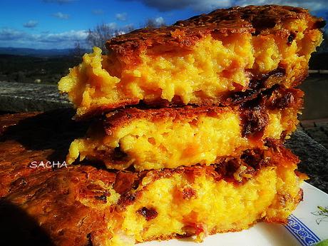 Cake sucré-salé au potiron , lardons et pruneaux