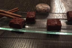 Saint Valentin : Chocolats fondants : ganache chocolat noir, cannelle