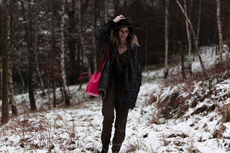 Winter Bohemian, It’s a date! Snow Boho Outfit 03