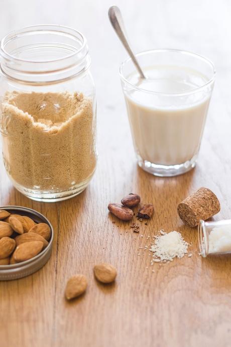 Faire son lait d'amande instantané Lait-d-amande-poudre-instantanee-03