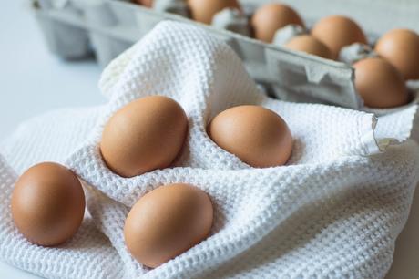 Oeuf cocottes en croute de pain de mie 