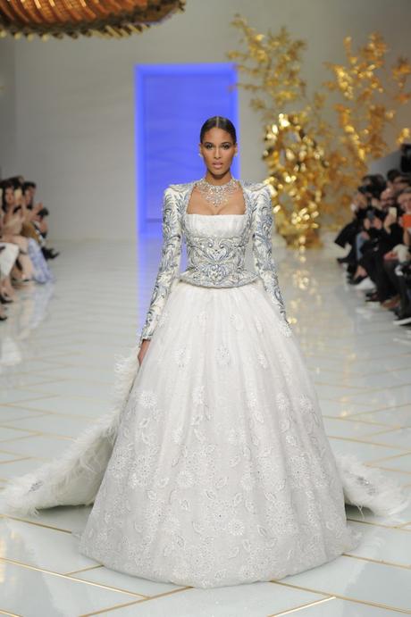 Guo Pei : Paris Fashion Week Haute Couture – Printemps Été 2016 Guo Pei : Paris Fashion Week Haute Couture – Printemps Été 2016