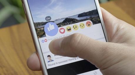 Facebook rajoute 5 nouvelles 'réactions' en plus du bouton 