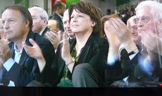 « Trop, c'est trop ! » le réquisitoire de Martine Aubry (et ses amis) contre la politique du gouvernement Valls-Hollande « Trop, c'est trop ! » le réquisitoire de Martine Aubry (et ses amis) contre la politique du gouvernement Valls-Hollande