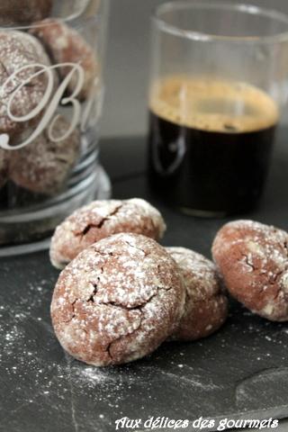 CRAQUELINS AU CHOCOLAT CRAQUELINS AU CHOCOLAT