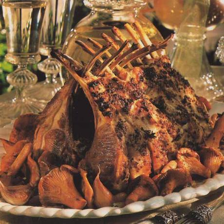 Carré d’agneau à la moutarde de Meaux et aux girolles carre-w