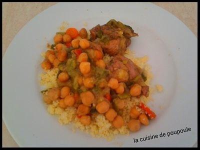 Tajine de boeuf aux courgettes et aux épices Tajine de boeuf aux courgettes et aux épices