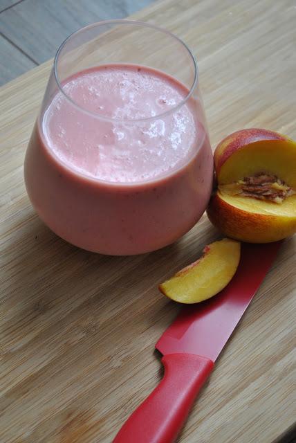 Smoothie Nectarine Fraises et eau de coco Haiku Smoothie Nectarine Fraises et eau de coco Haiku