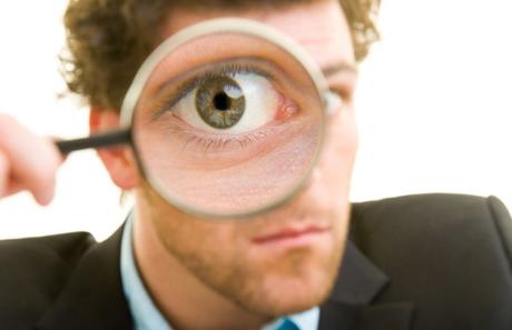 Spymaster Pro : un logiciel espion pour téléphone portable surveiller-telephone-loupe