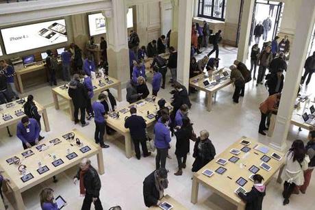 Apple-Store-Illustration_MG_6311-3 Apple-Store-Illustration_MG_6311-3