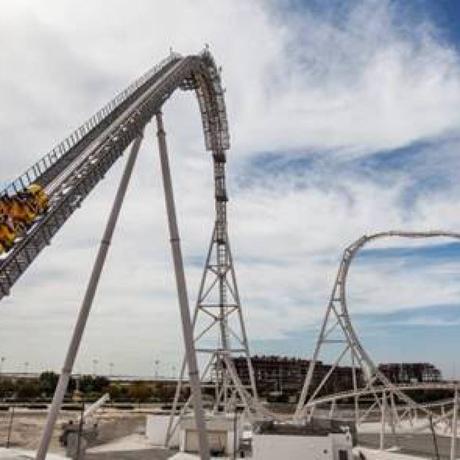 La nouvelle attraction du Ferrari World d’Abu Dhabi bat trois records mondiaux La nouvelle attraction du Ferrari World d’Abu Dhabi bat trois records mondiaux