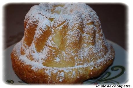 BRIOCHE QUI SE PREND POUR UN KOUGLOFF ... brioche qui se prend pour un kougloff-2485