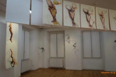 Simone Adou en a-pesanteur Simone Adou en a-pesanteur