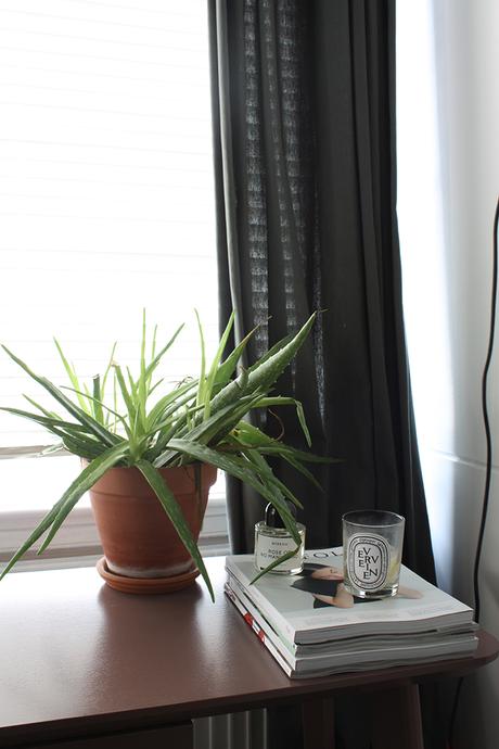 The black light deco mur gris